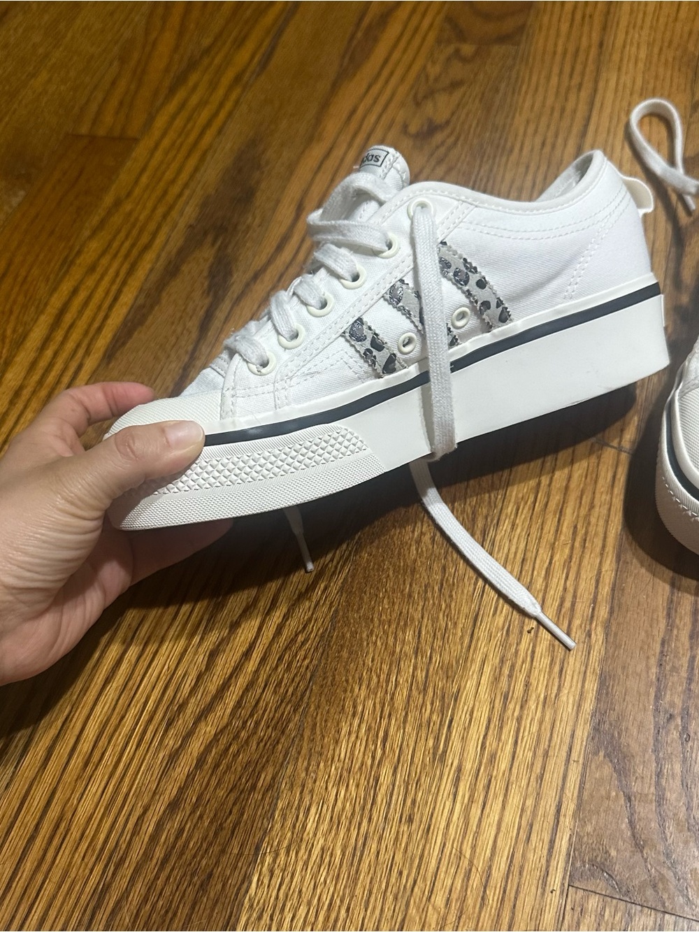 Adidas Nizza platform size 7.5